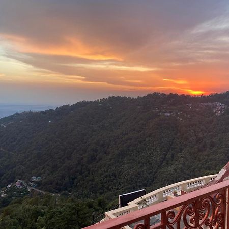 Grand Him Queen Ac Centralized Dharamshala Exteriör bild