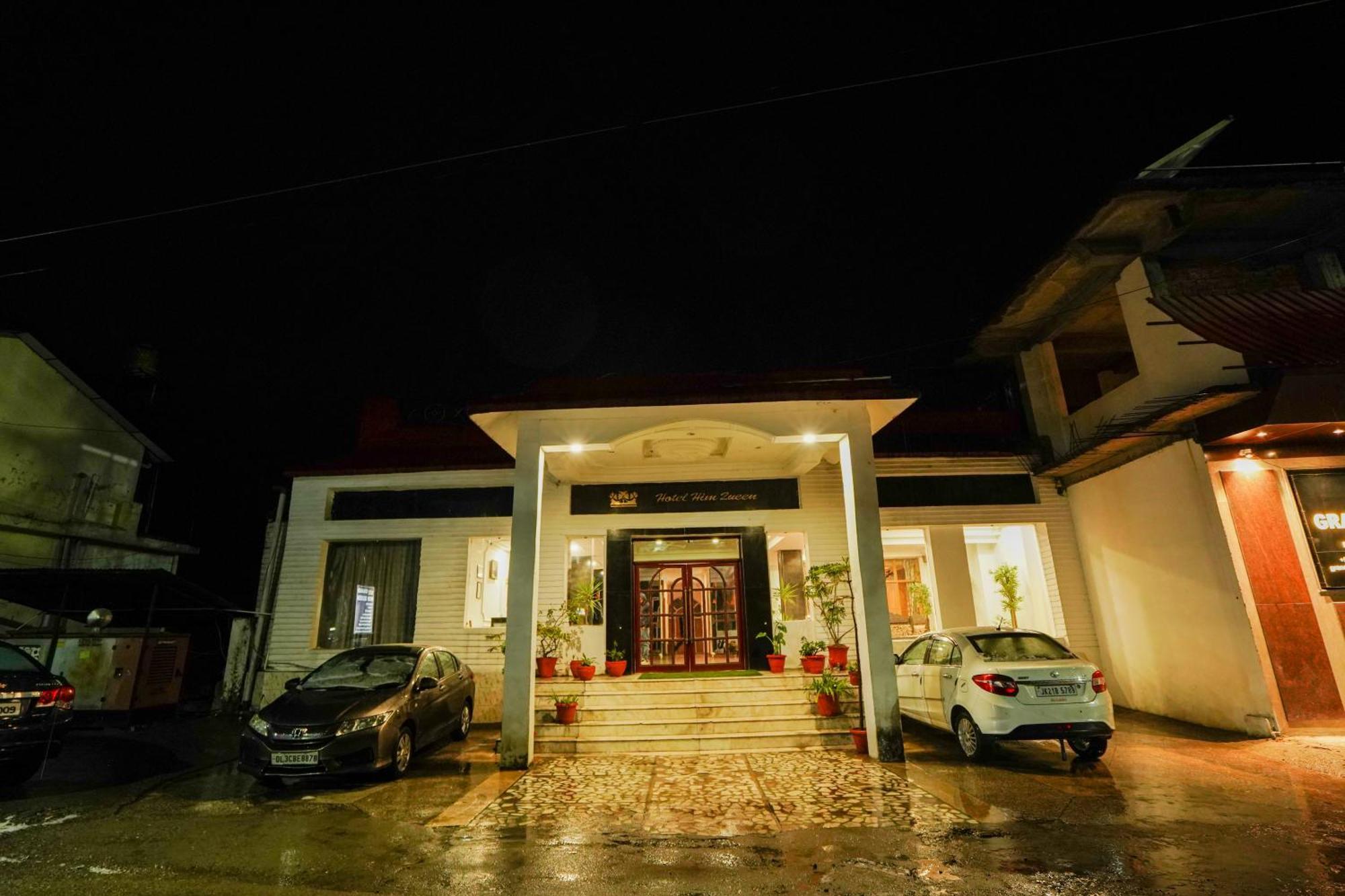 Grand Him Queen Ac Centralized Dharamshala Exteriör bild